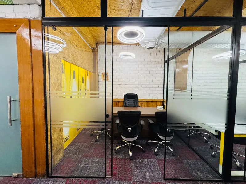 454460400_caunnat place (5).webp